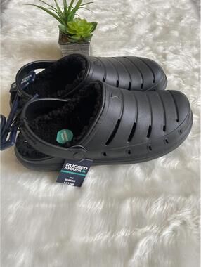 Rugged Shark Black Memory Foam Clogs with Fleece Lining Size 12
